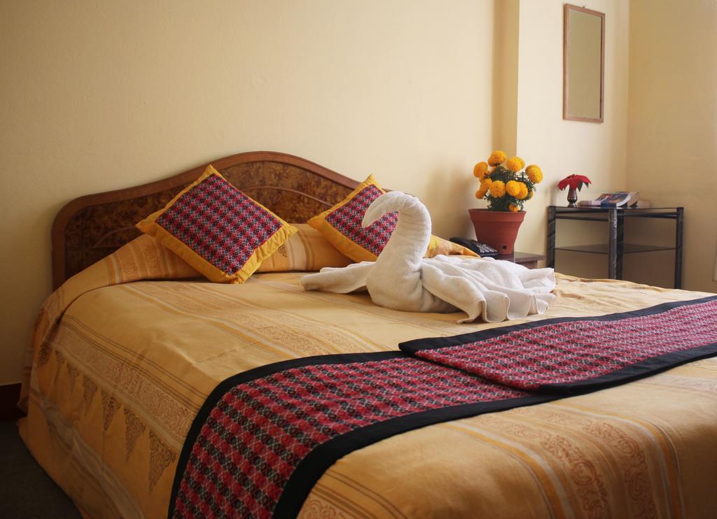 Simrika Homes Bed And Breakfast Kathmandu Room photo